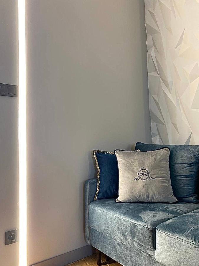 Central Family Boutique Apartments 2 Львов Экстерьер фото