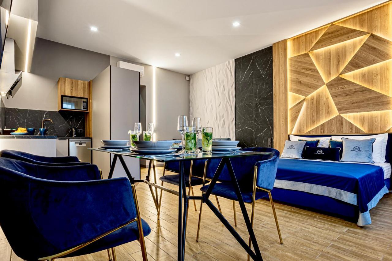 Central Family Boutique Apartments 2 Львов Экстерьер фото