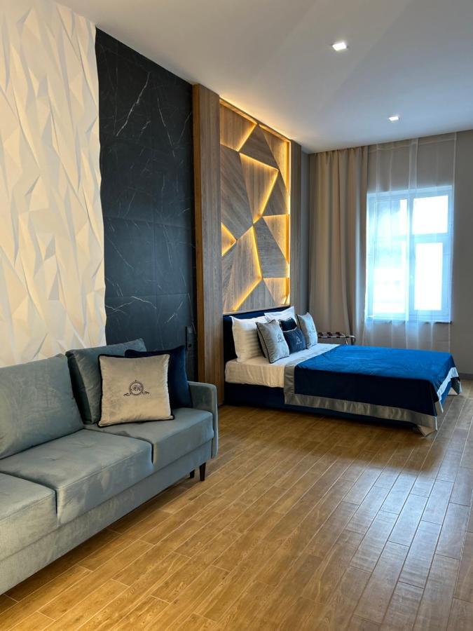 Central Family Boutique Apartments 2 Львов Экстерьер фото